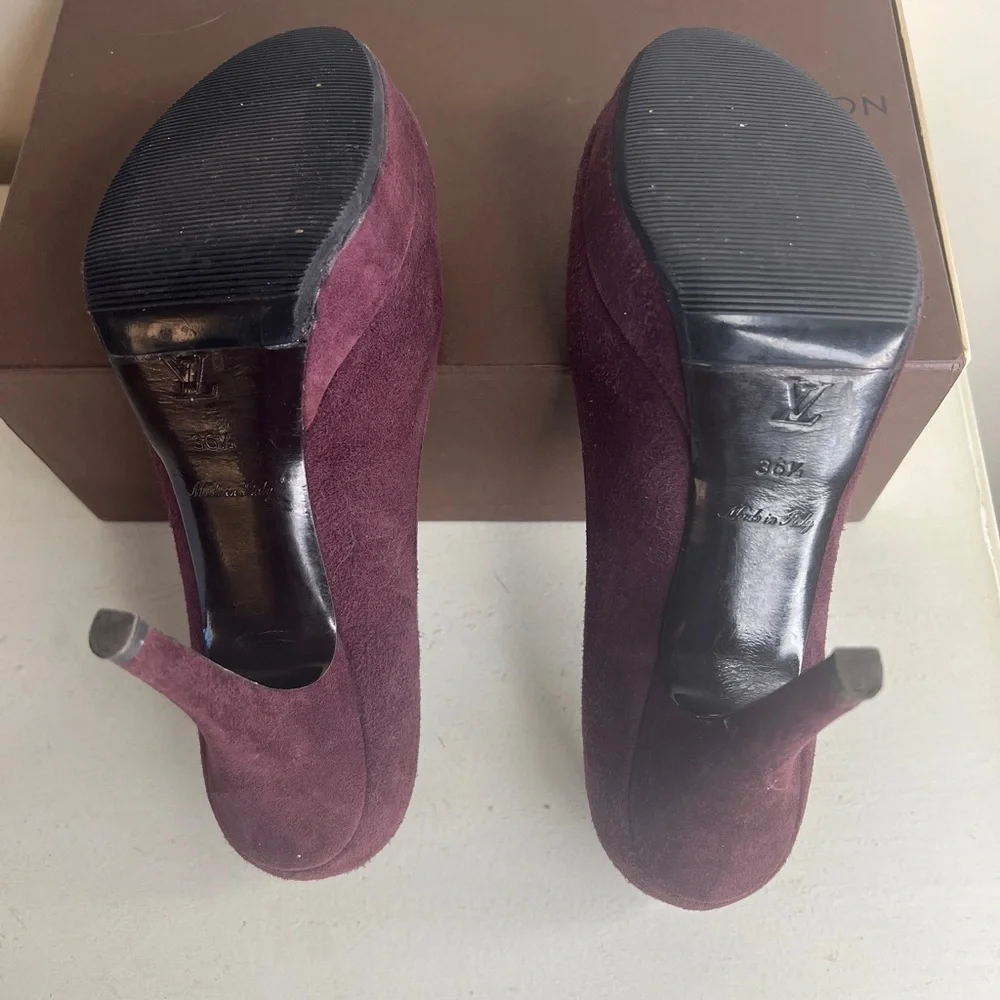 LOUIS VUITTON Size 36.5 Aubergine Purple Suede Chelsea Peep Toe Pumps